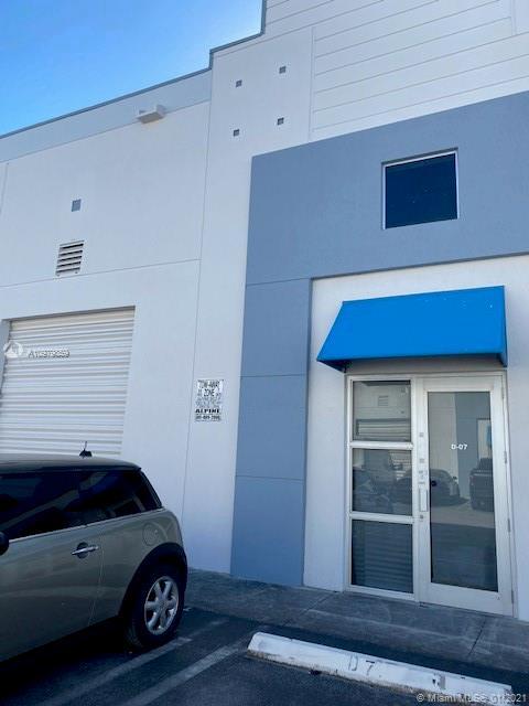 2355 NW 70th Ave 7, Miami FL 33122 photo 2