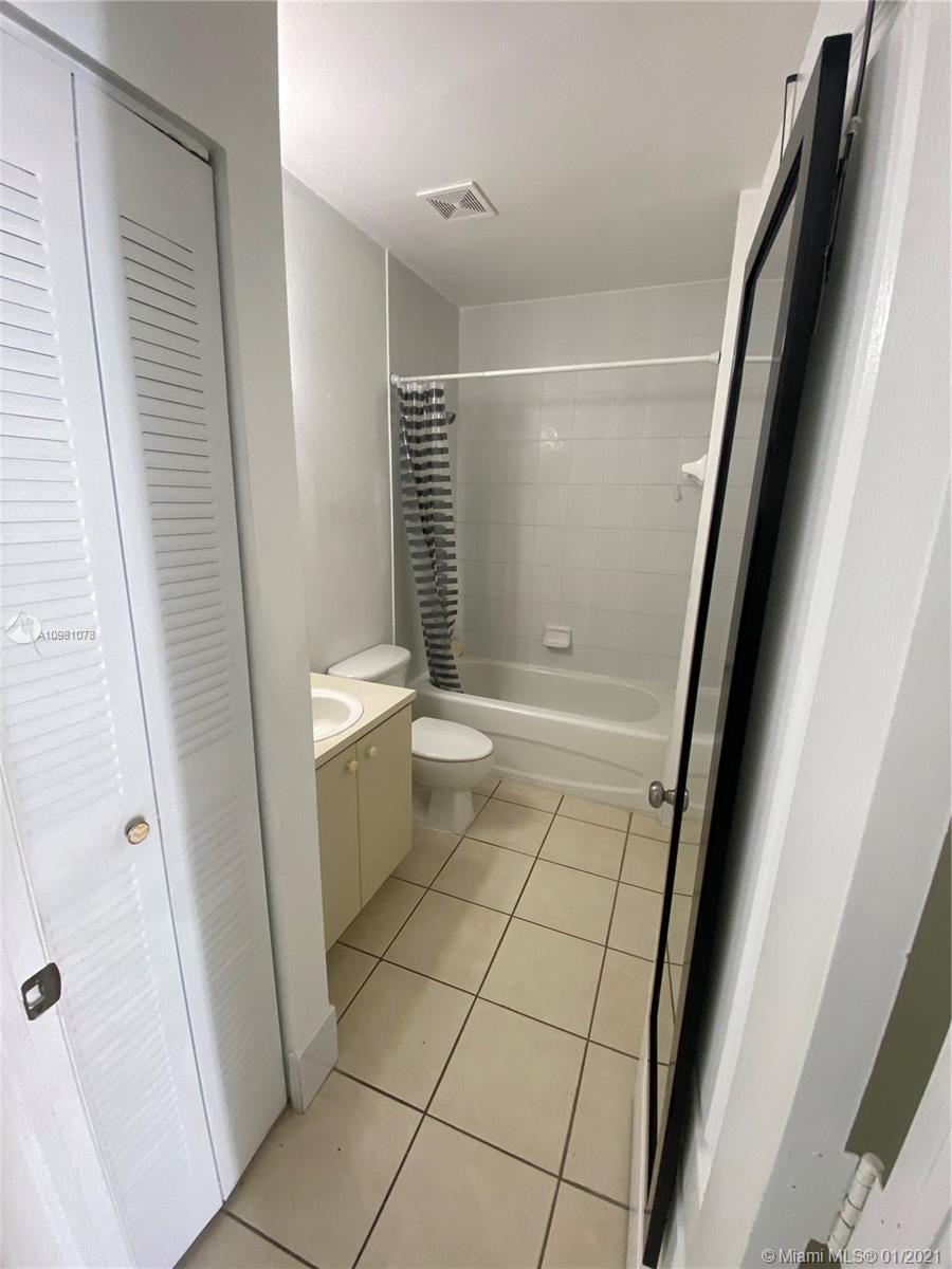 1613 SW 3rd St # B, Homestead FL 33030 photo 5