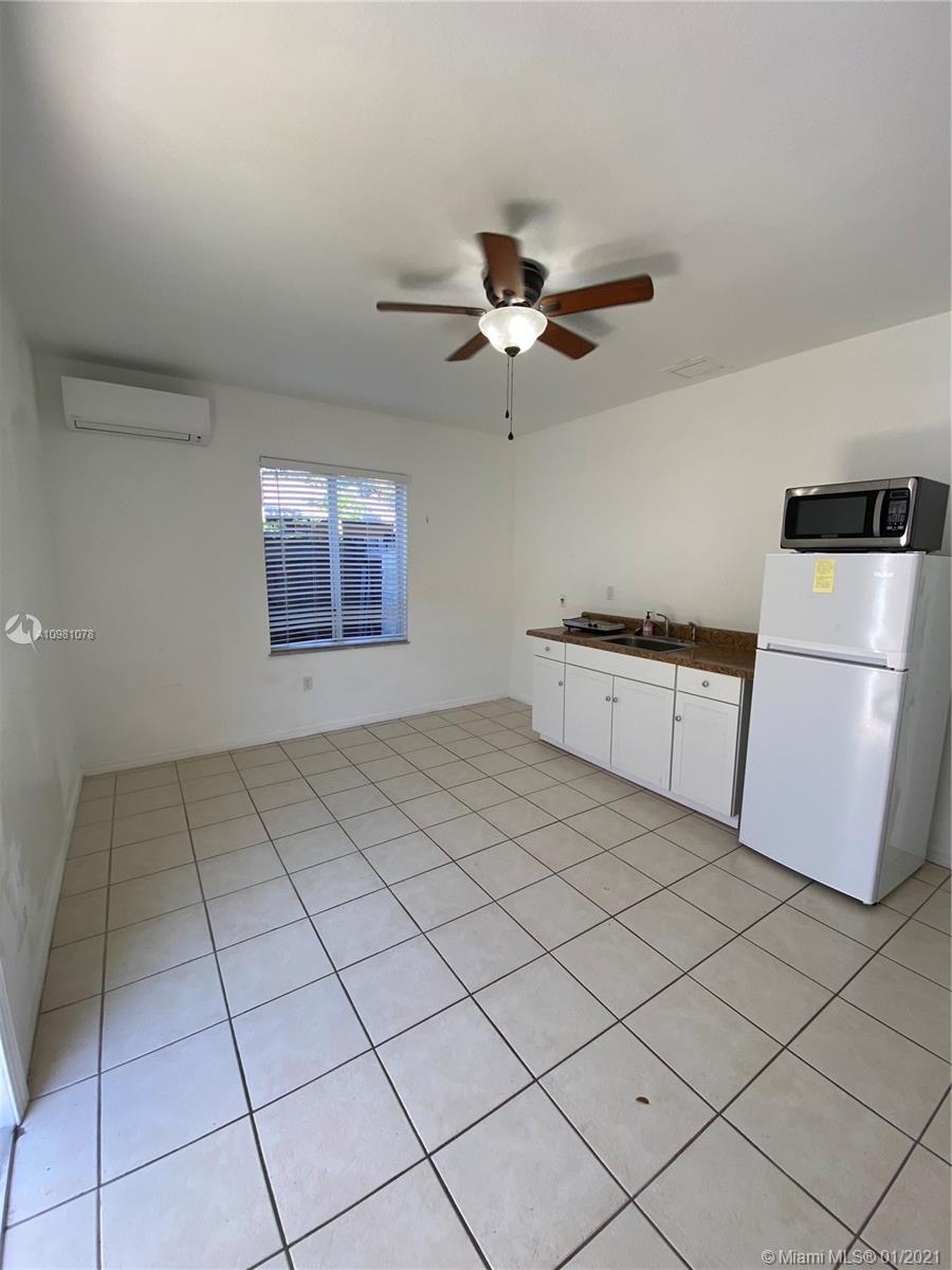 1613 SW 3rd St # B, Homestead FL 33030 photo 4