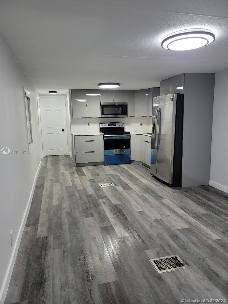 100 NE 6th AVE #923, Homestead FL 33030