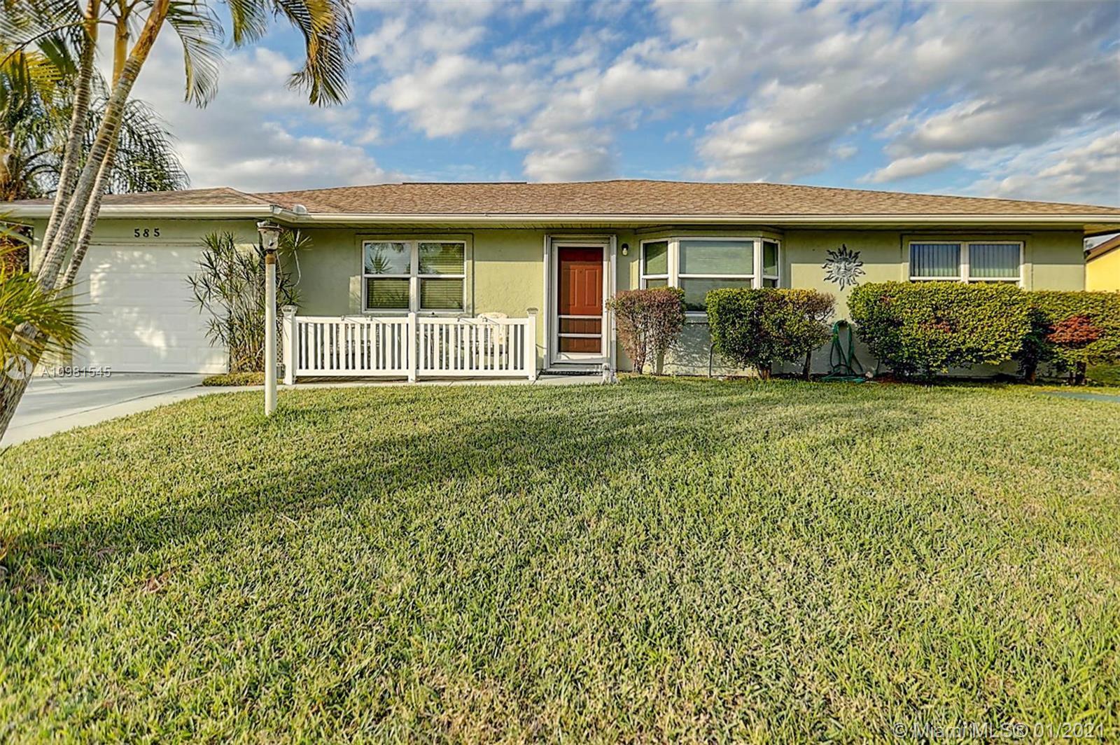 585 SW Ester Ave, Port St. Lucie FL 34983