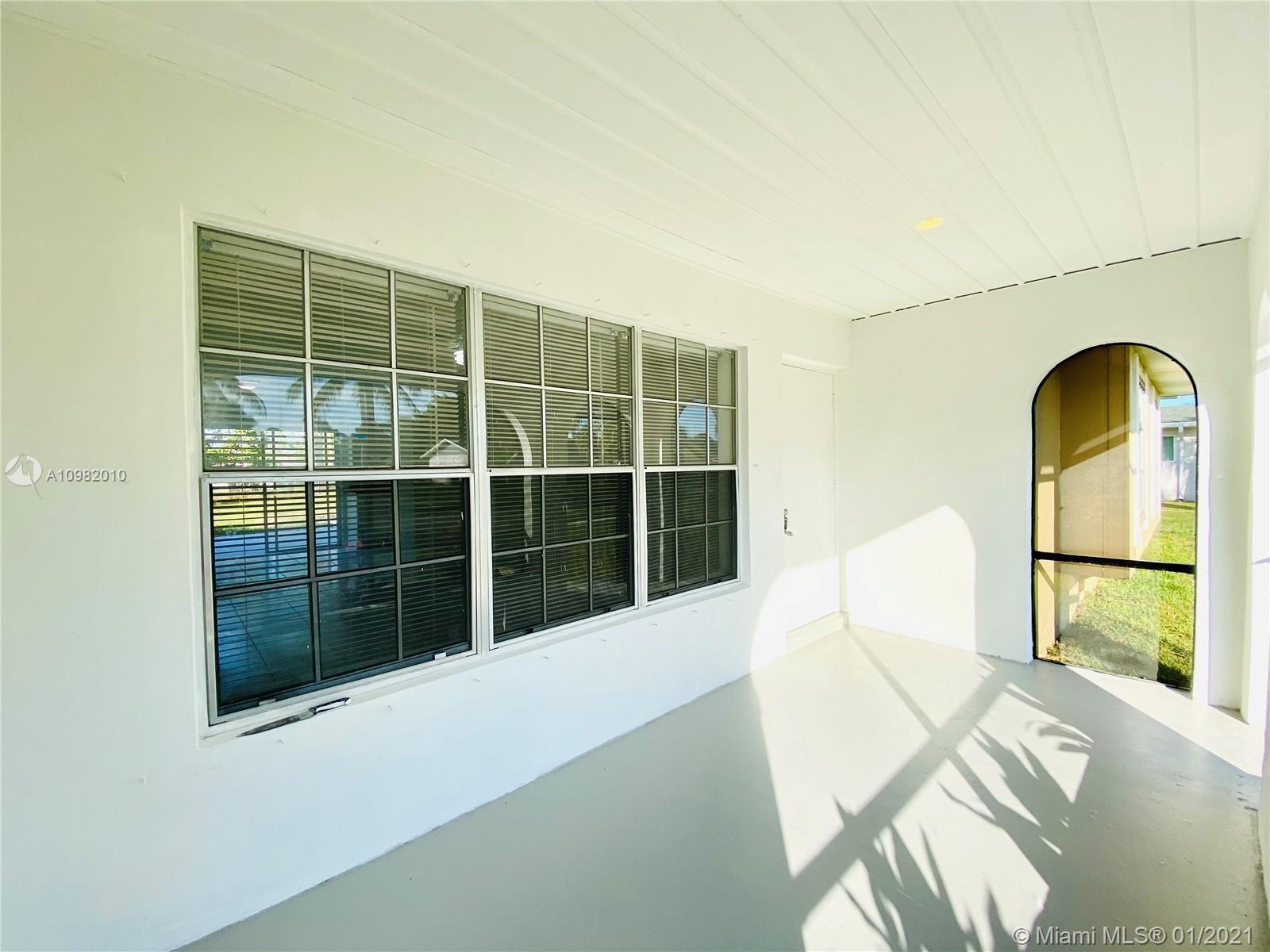 213 SW Dabney Dr, Port St. Lucie FL 34983 photo 4