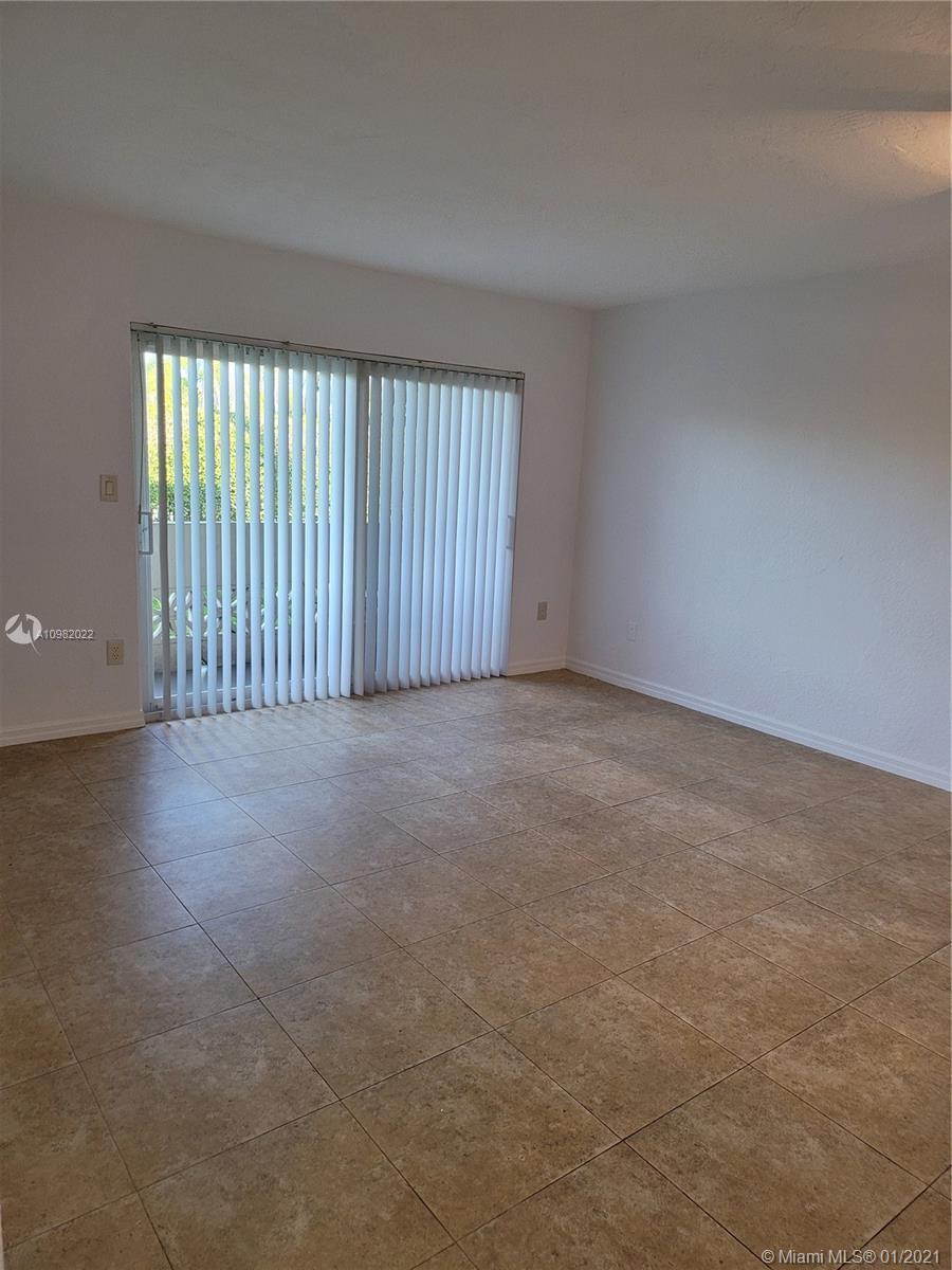14500 SW 88th Ave # 117, Palmetto Bay FL 33176 photo 2