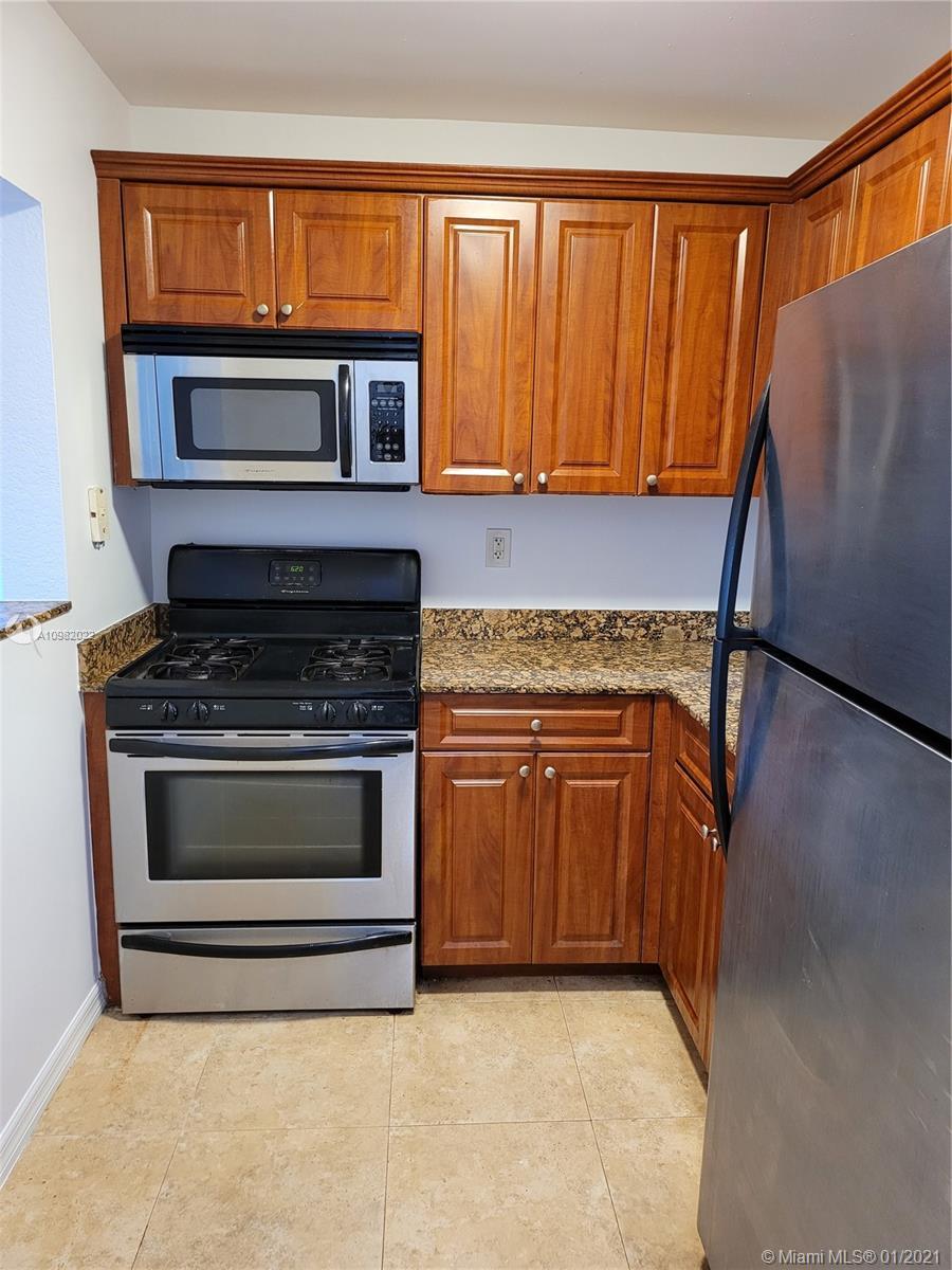 14500 SW 88th Ave # 117, Palmetto Bay FL 33176 photo 4
