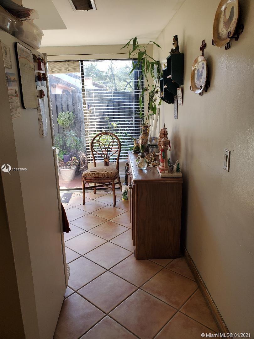 15252 SW 46th Ln, Miami FL 33185 photo 4