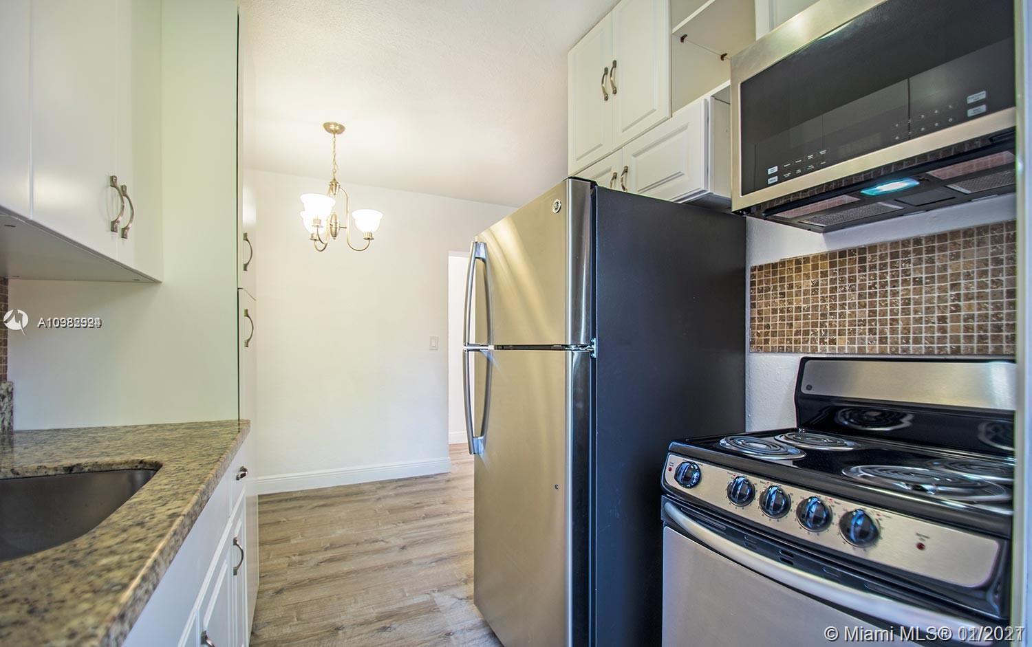 2300 SW 3rd Ave # 14, Miami FL 33129 photo 2