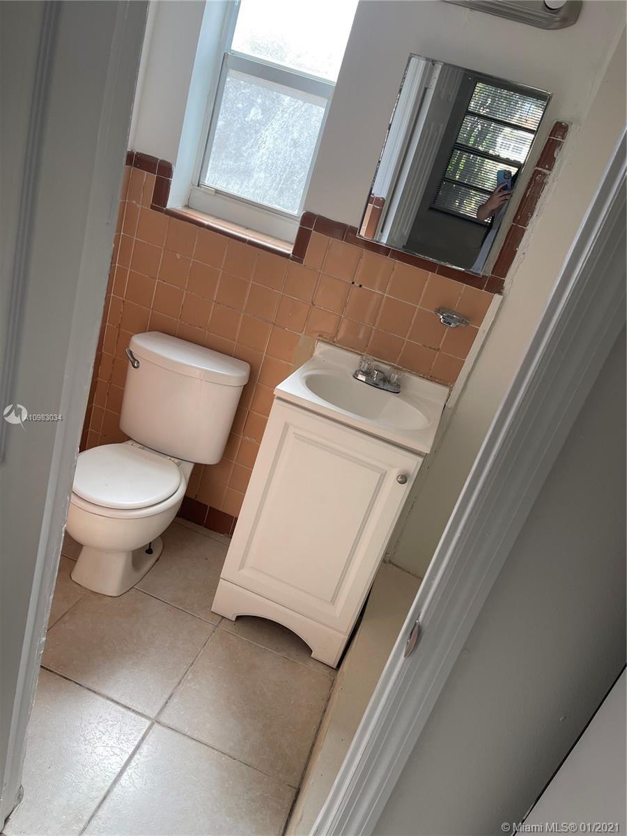 700 NE 6th St # 7, Hallandale Beach FL 33009 photo 5