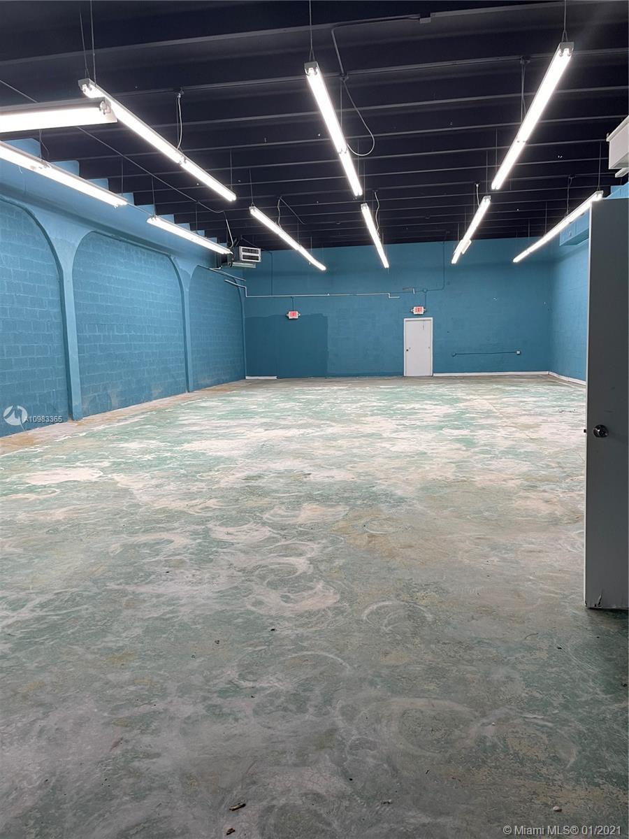 2735 NW 21st St, Miami FL 33142 photo 3