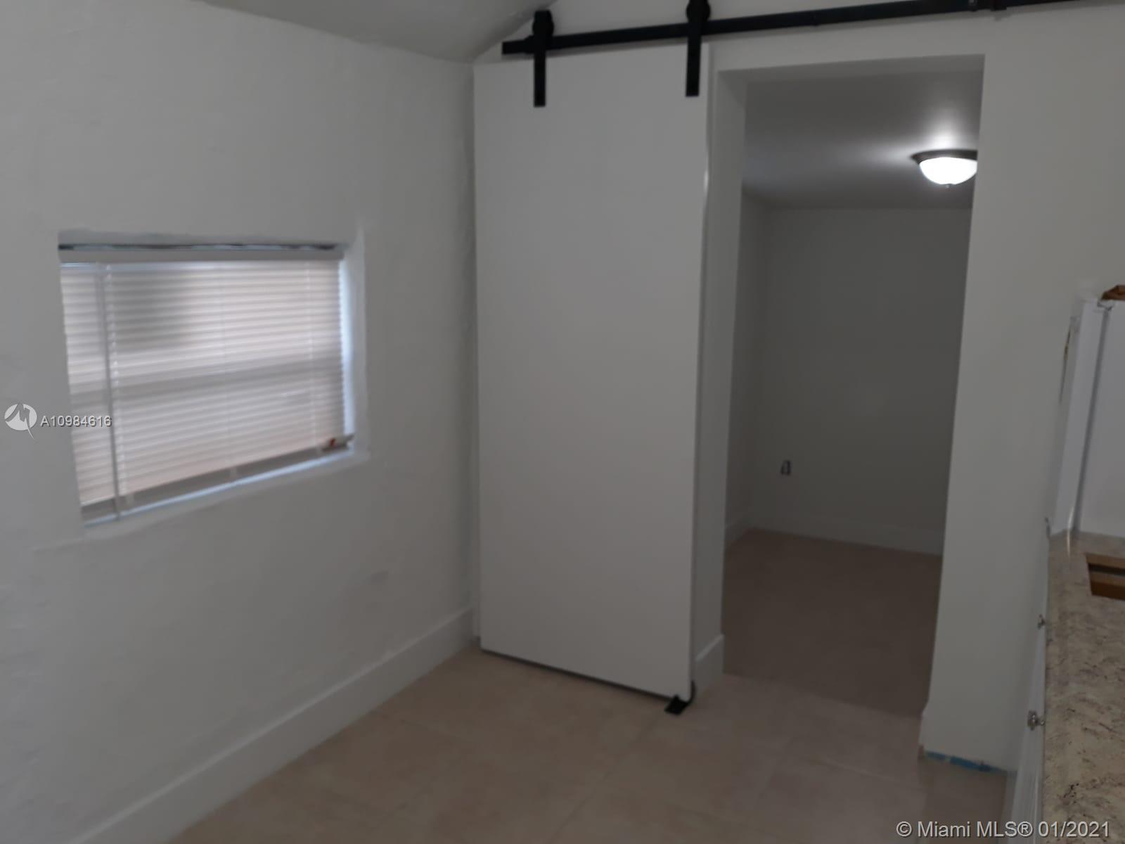 318 SW 4th Ave # 5, Miami FL 33130 photo 2