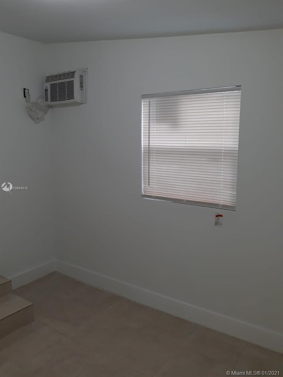 318 SW 4th Ave # 5, Miami FL 33130 photo 5