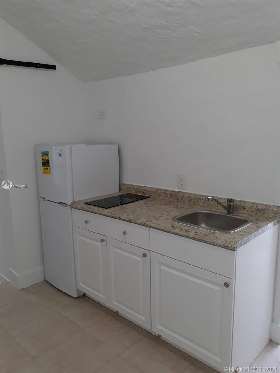 318 SW 4th Ave # 5, Miami FL 33130 photo 4
