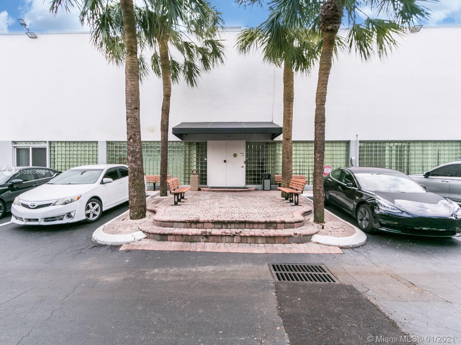 2801 Greene St, Hollywood FL 33020