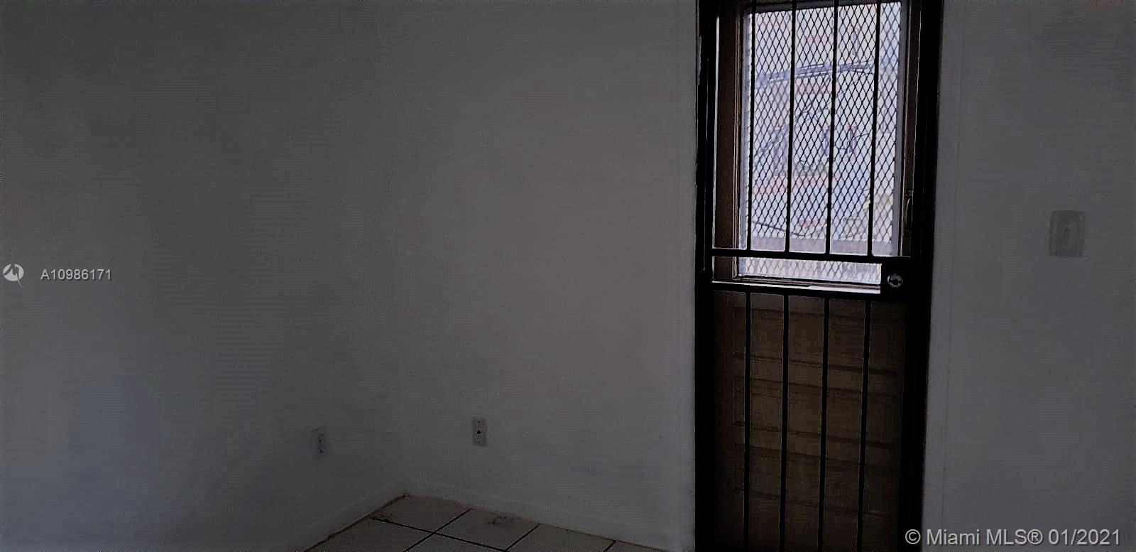1235 NW 3rd St # 14, Miami FL 33125 photo 2