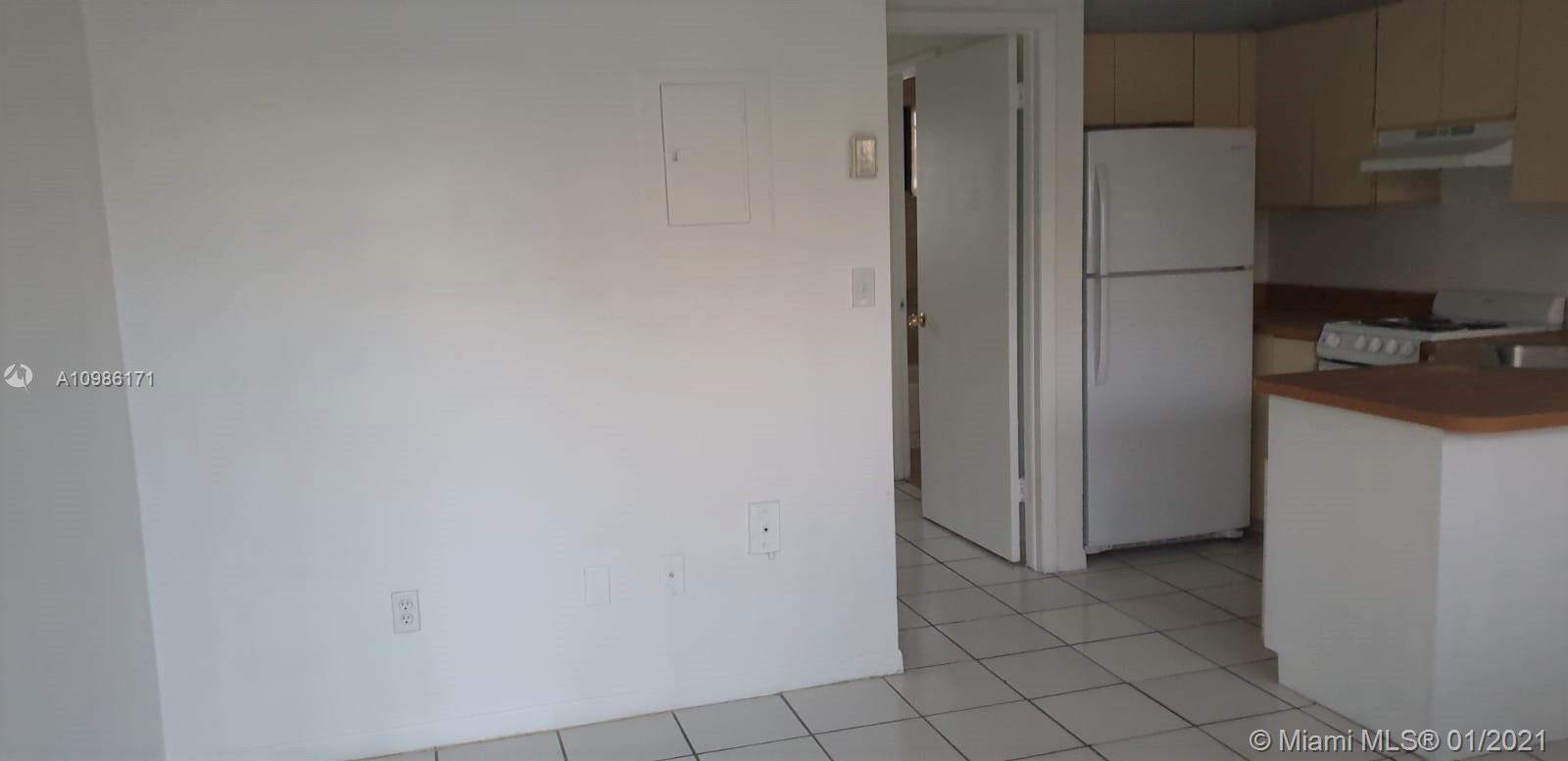 1235 NW 3rd St # 14, Miami FL 33125 photo 4