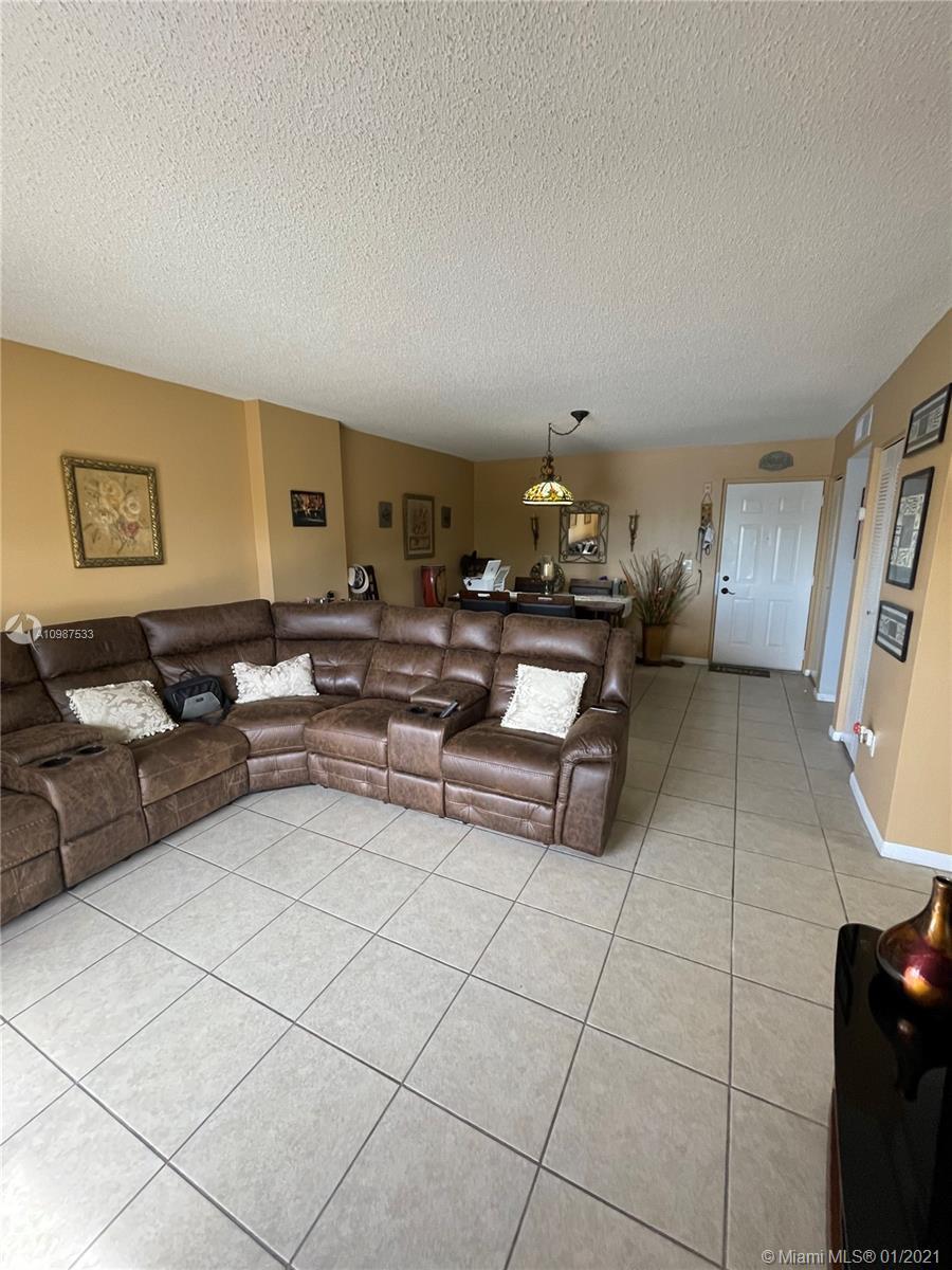8240 SW 210th St # 214, Cutler Bay FL 33189