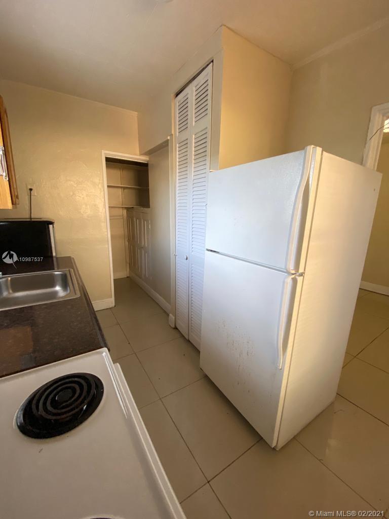 2475 NE 184th Ter, North Miami Beach FL 33160 photo 5