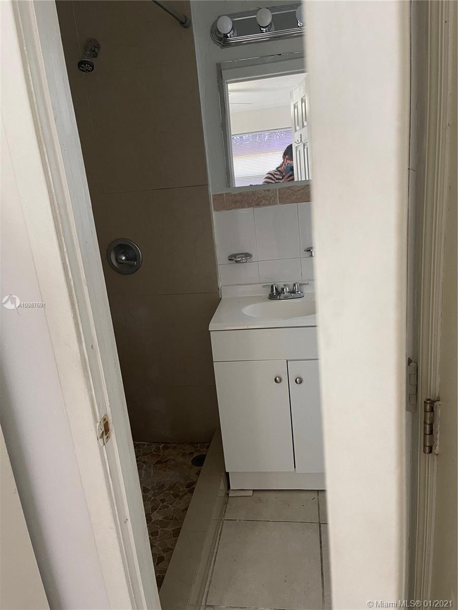700 NE 6th St # 9, Hallandale Beach FL 33009 photo 5