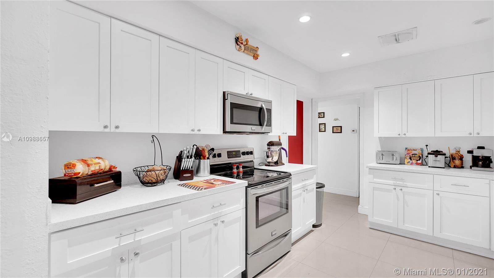 Palmetto Bay, FL 33158 photo 4