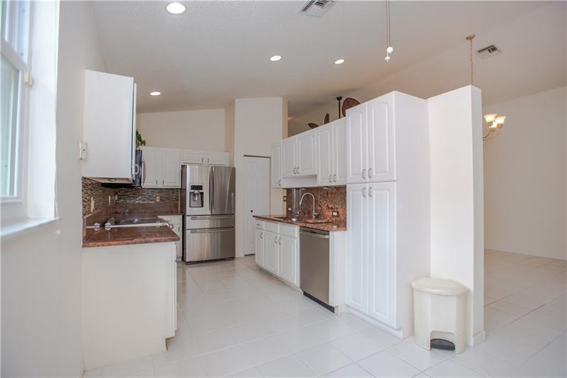 3576 Canary Palm Court, Pompano Beach FL 33069 photo 4