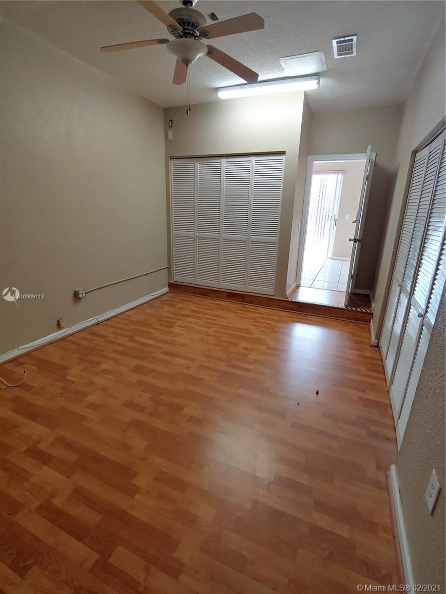 831 NW 134th Ave, Pembroke Pines FL 33028 photo 2