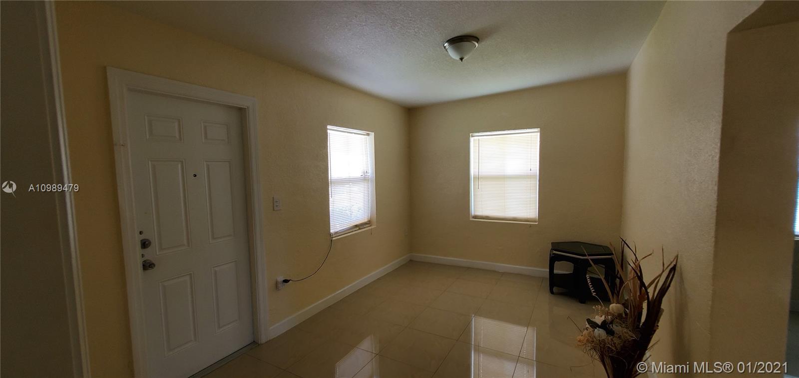 640 SW 11th Ave, Homestead FL 33030 photo 2