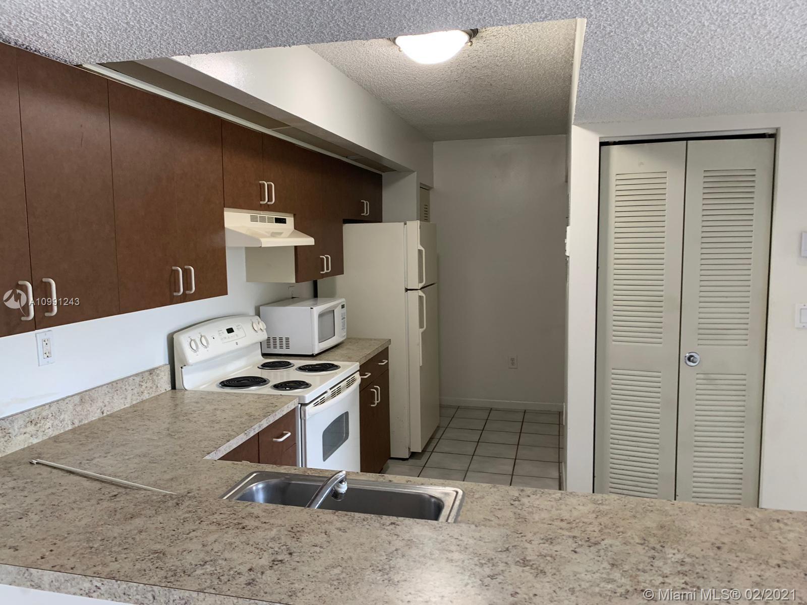 8600 SW 212th St # 305, Cutler Bay FL 33189