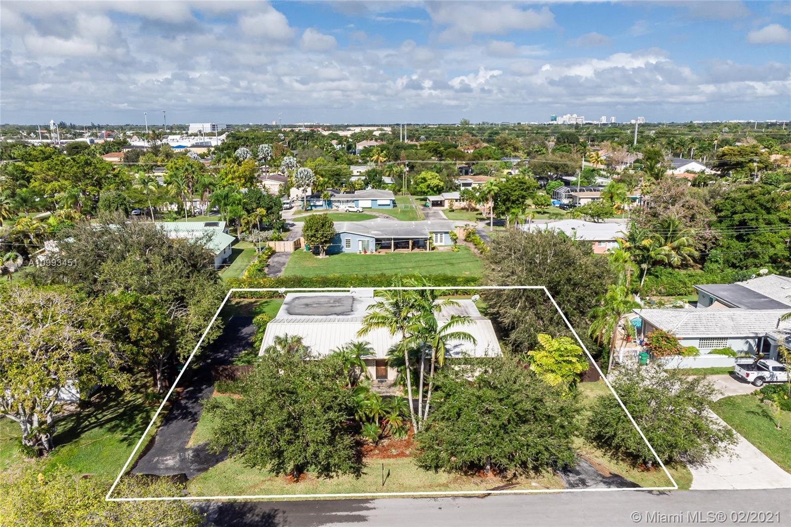 8445 SW 143rd St, Palmetto Bay FL 33158 photo 4