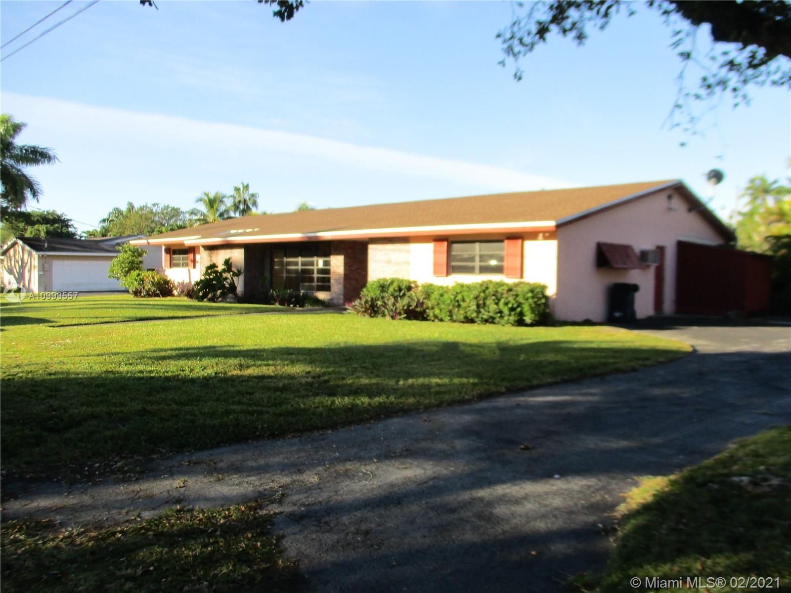 14180 SW 78th Ave, Palmetto Bay FL 33158 photo 2