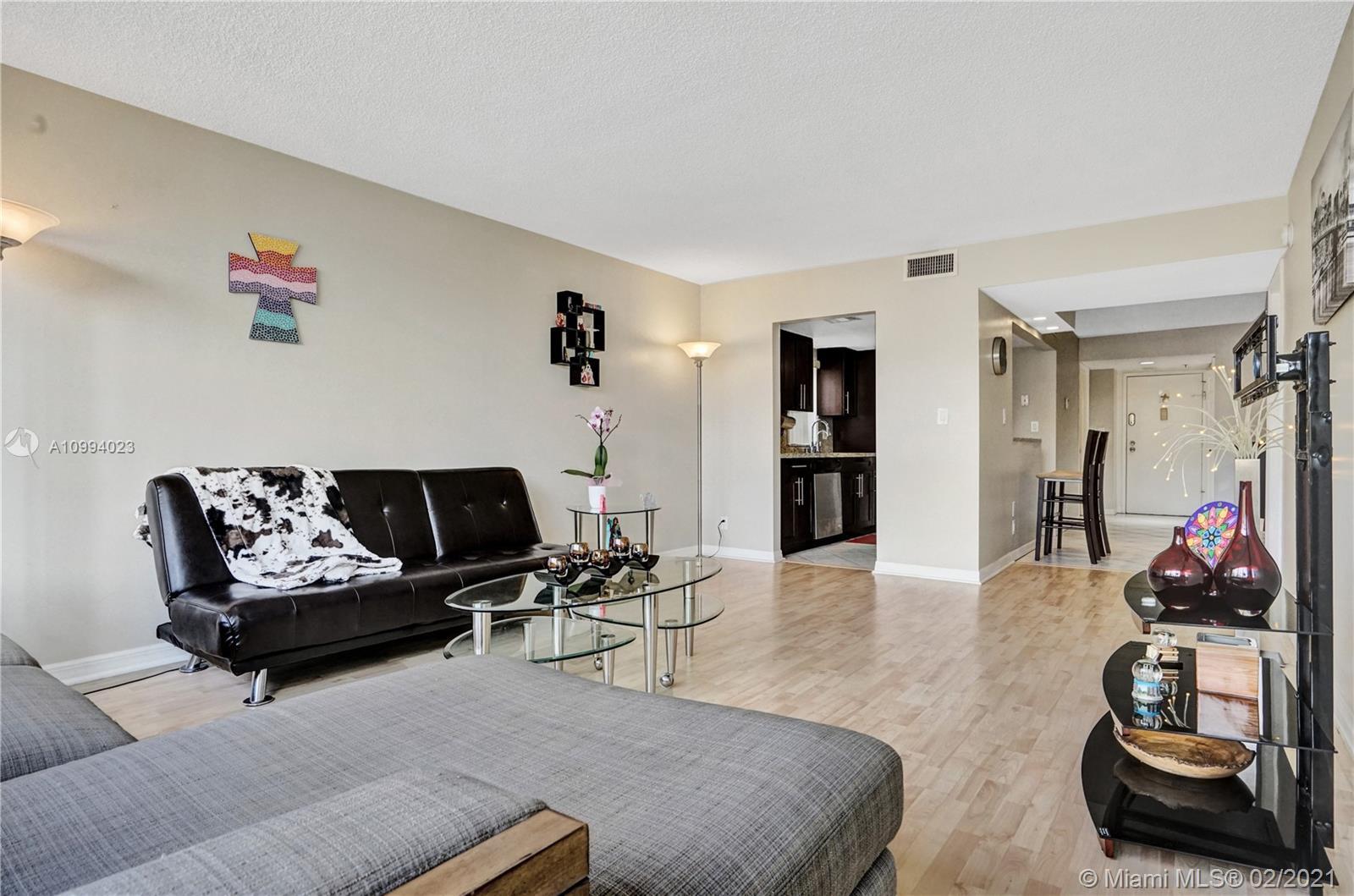 16300 Golf Club Rd # 318, Weston FL 33326 photo 5