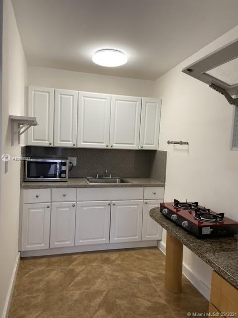 470 NW 33rd Ave, Miami FL 33125 photo 2