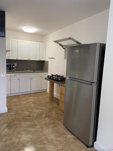 470 NW 33rd Ave, Miami FL 33125 photo 3