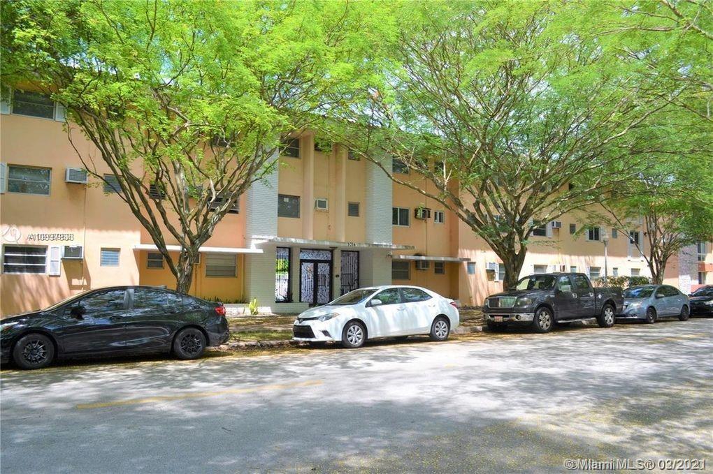 1014 Salzedo St # 203, Coral Gables FL 33134