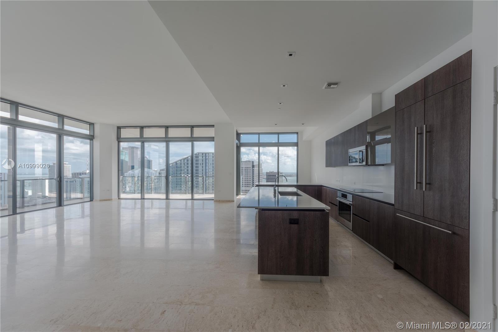 88 SW 7 # 4011, Miami FL 33130