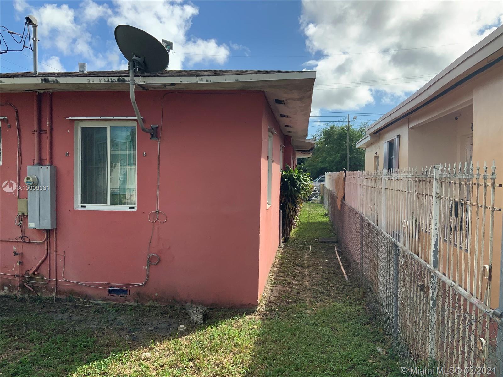 2911 NW 52nd St, Miami FL 33142 photo 2