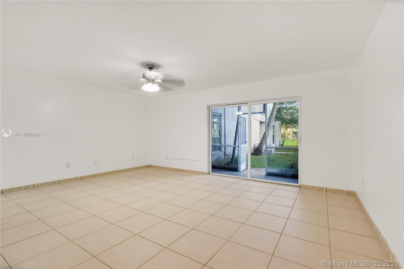 10393 N Kendall Dr # U1, Miami FL 33176 photo 2