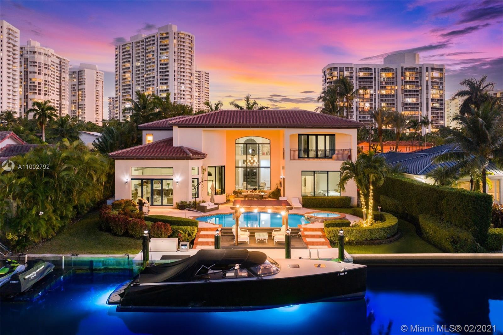 318 Holiday Dr, Hallandale Beach FL 33009