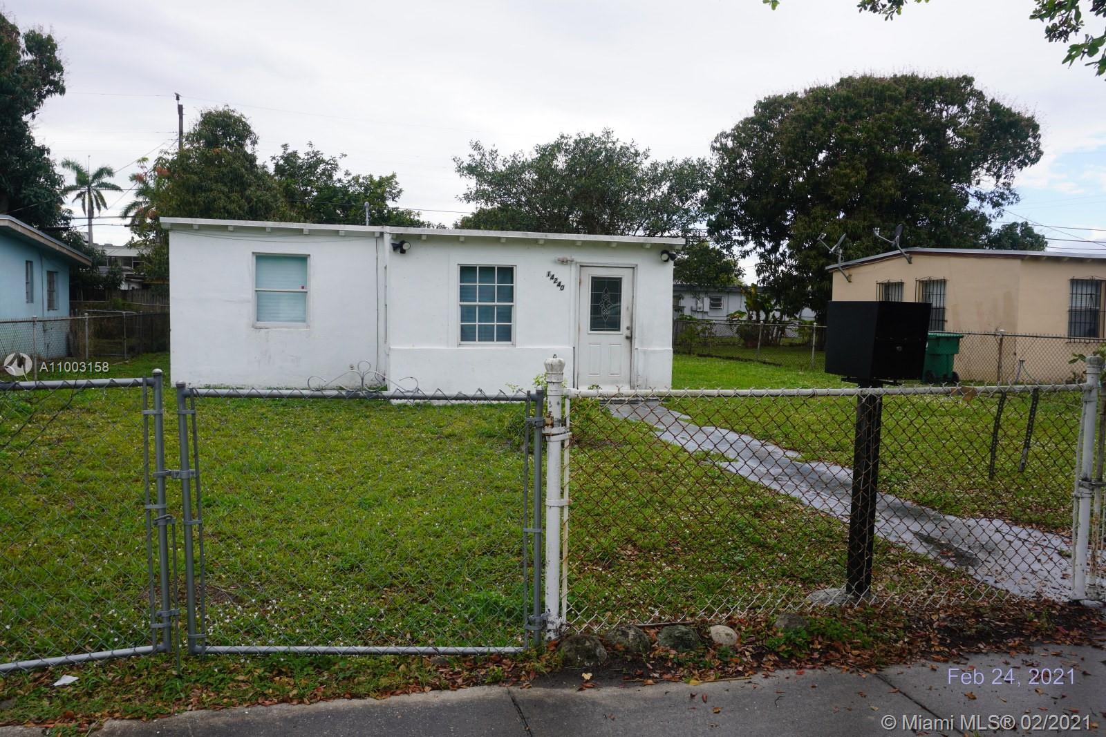 14240 NW 23rd Pl, Opa-Locka FL 33054 photo 2