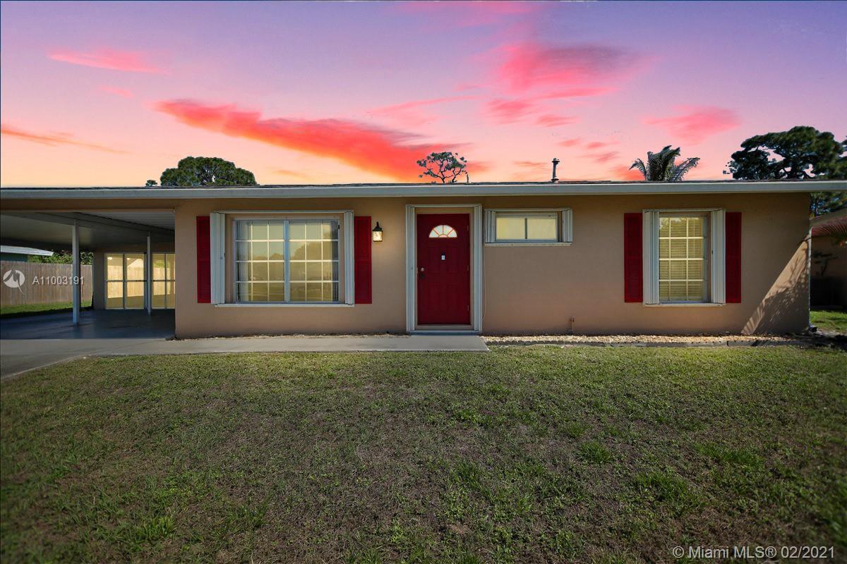 461 NE Elmore St, Port St. Lucie FL 34983