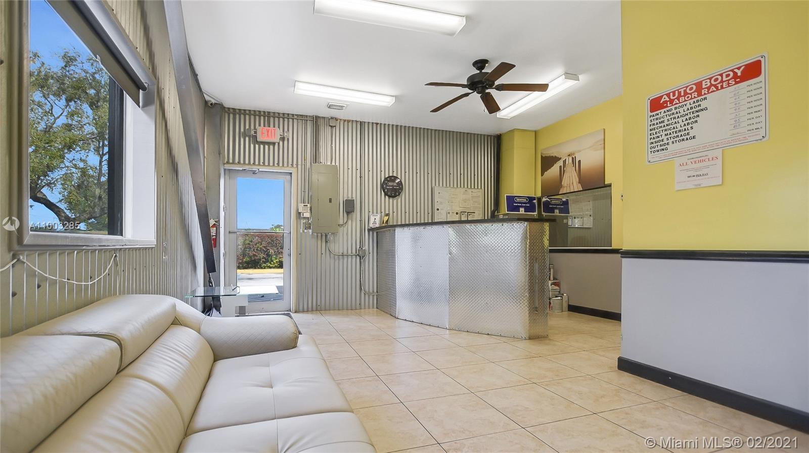 2209 SW 57th Way, West Park FL 33023 photo 5