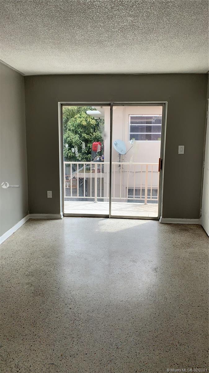 1029 NW 5th St # 6, Miami FL 33128 photo 3