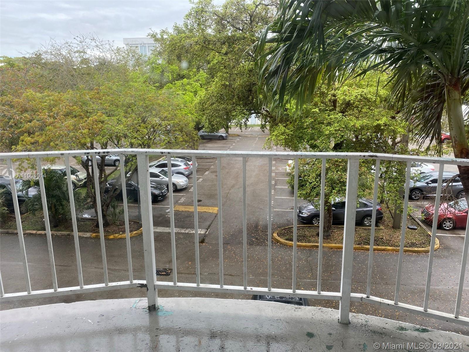 496 NW 165th St Rd # 308, Miami FL 33129 photo 4