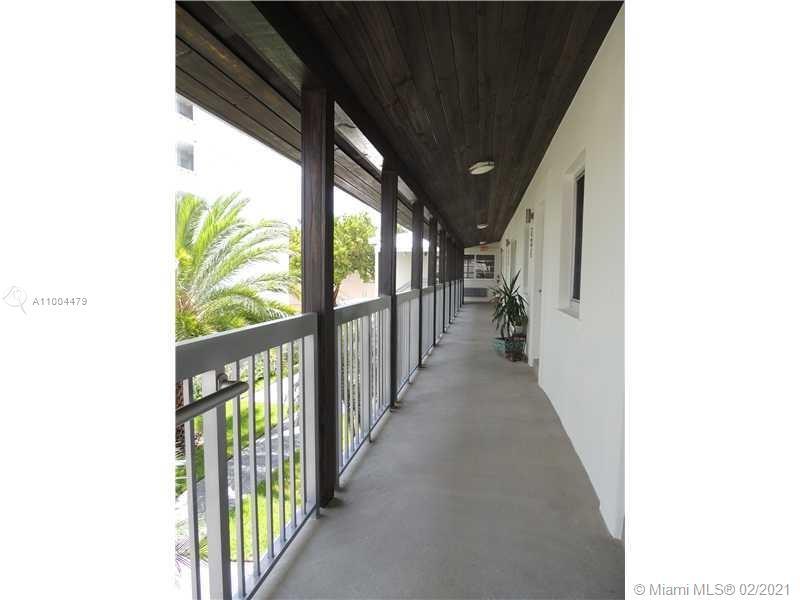 916 W 42nd St # 104, Miami Beach FL 33140 photo 4