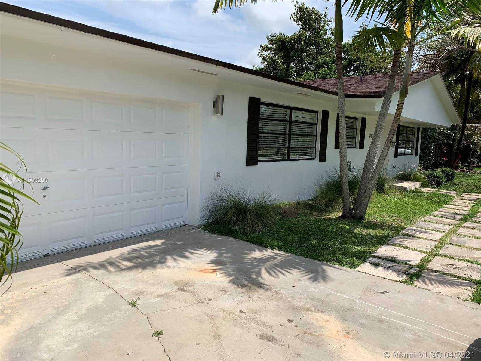 8415 SW 144th St, Palmetto Bay FL 33158 photo 2