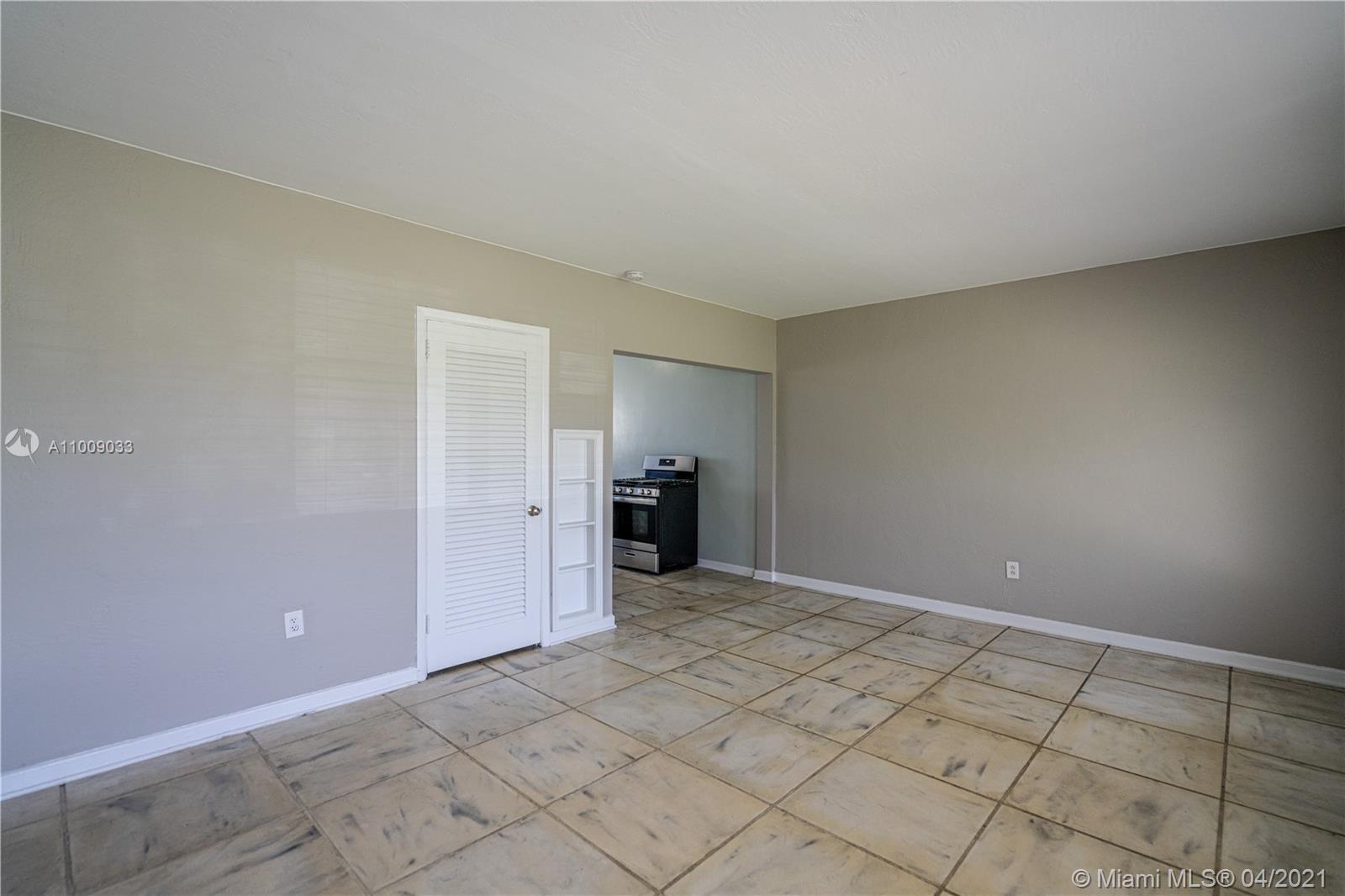 10200 E BAY HARBOR DR # 11C, Bay Harbor Islands FL 33154 photo 2