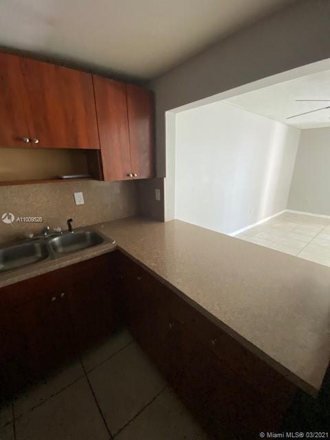 10090 NW 80th Ct # 1117, Hialeah Gardens FL 33016 photo 3