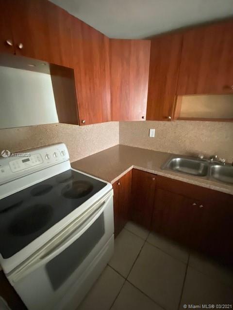 10090 NW 80th Ct # 1117, Hialeah Gardens FL 33016 photo 4