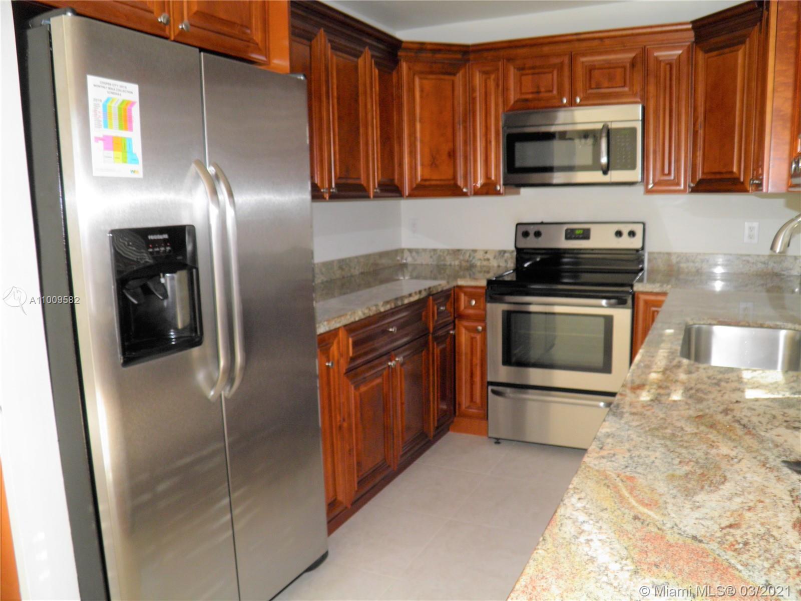 5021 SW 121st Ter, Cooper City FL 33330 photo 2