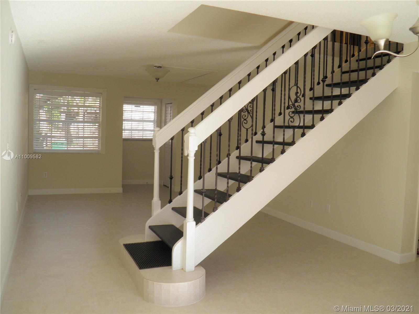 5021 SW 121st Ter, Cooper City FL 33330 photo 4