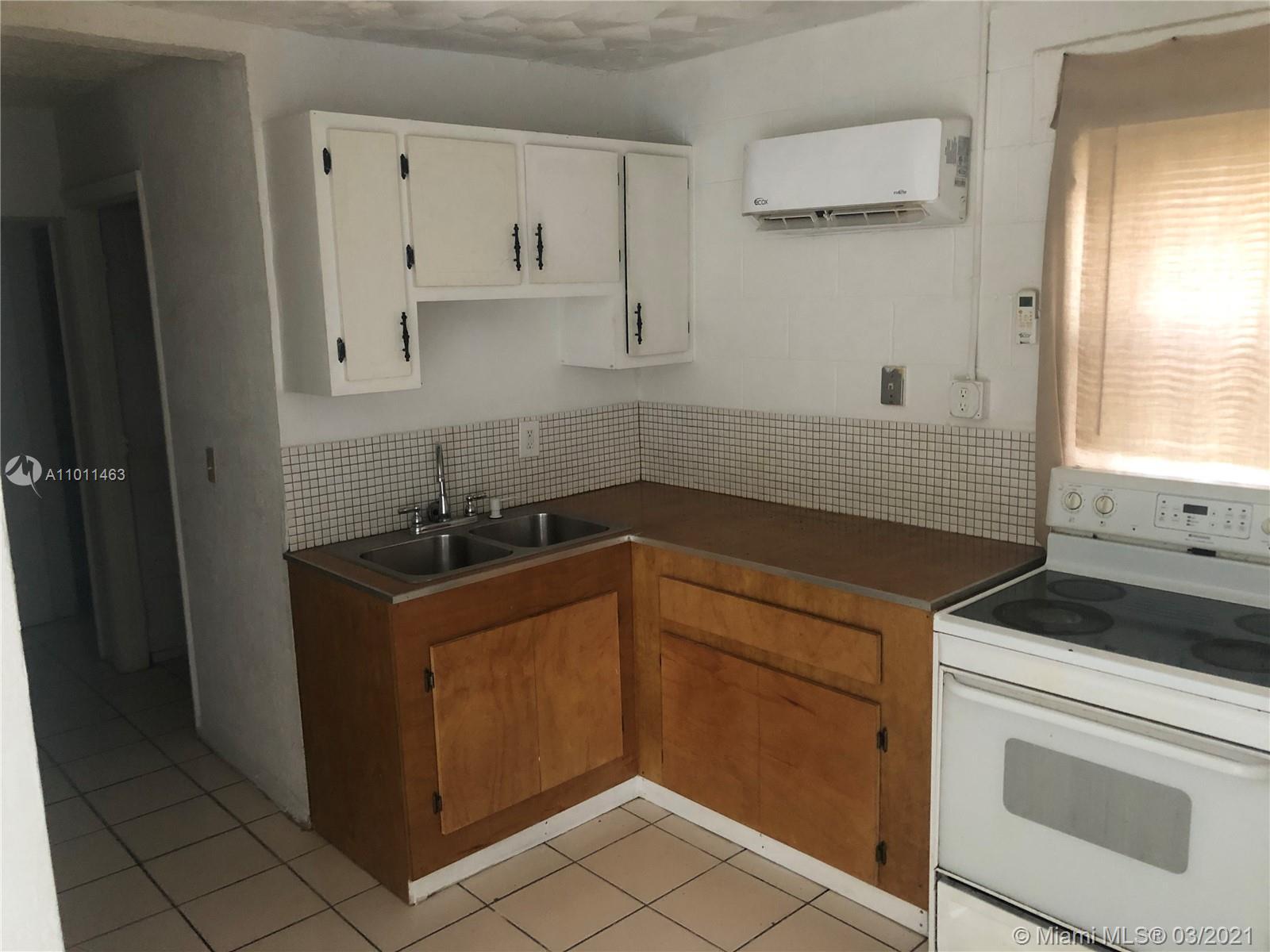 2502 Avenue J, Fort Pierce FL 34947 photo 3