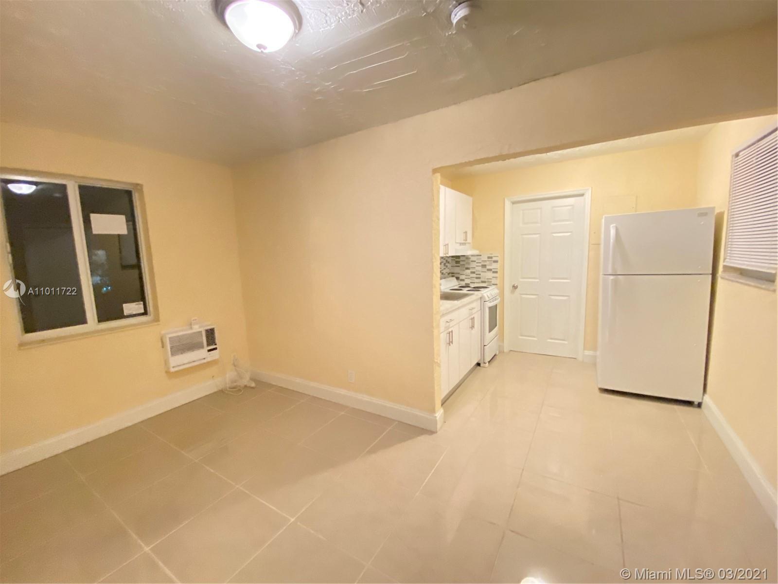 172 NW 12th St # 2, Miami FL 33136 photo 2